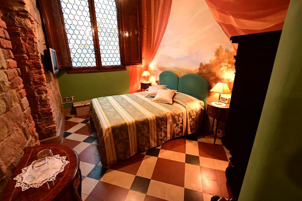 Bed & Breakfast L'antica Bifore Lucca