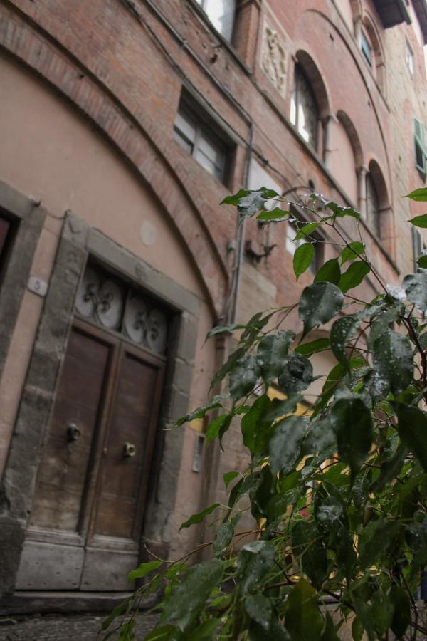 Bed & Breakfast L'antica Bifore Lucca