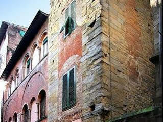 L'antica Bifore Lucca